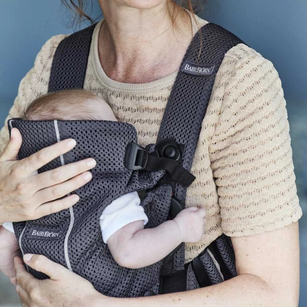 BABYBJORN nešioklė Mini, Anthracite, 3D Mesh 021013
