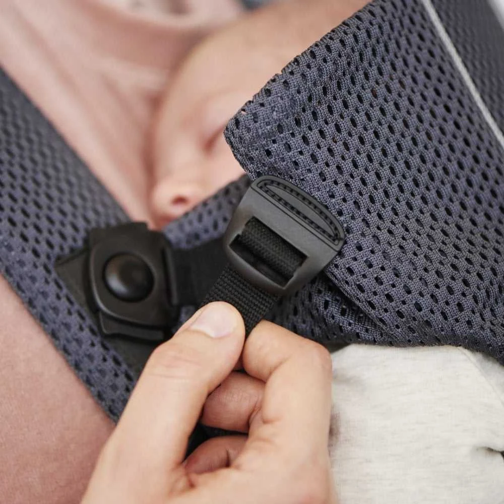 BABYBJORN nešioklė Mini, Anthracite, 3D Mesh 021013