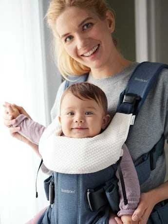 BABYBJORN seilinukas nešioklei, baltas, 030121A
