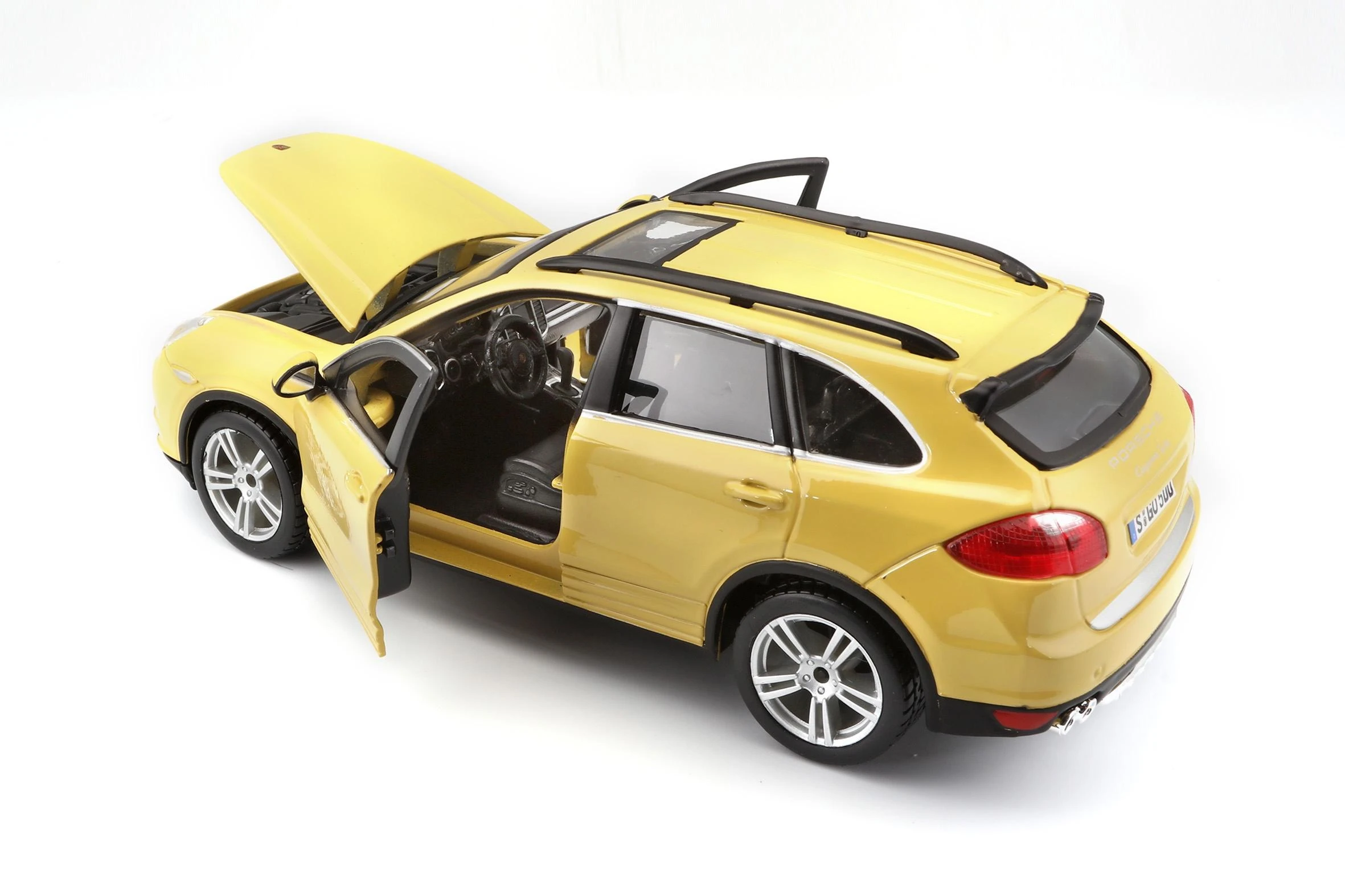 BBURAGO automodelis 1/24 Porsche Cayenne Turbo