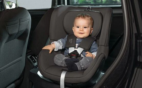 Britax Romer Dualfix M Plus automobilinė kėdutė, Juodos spalvos, 2000036888