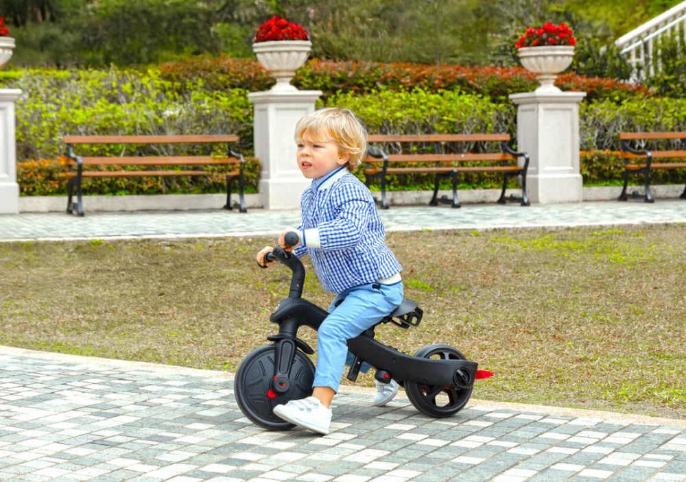 GLOBBER triratukas Explorer Trike 4in1, juodas, 634-120