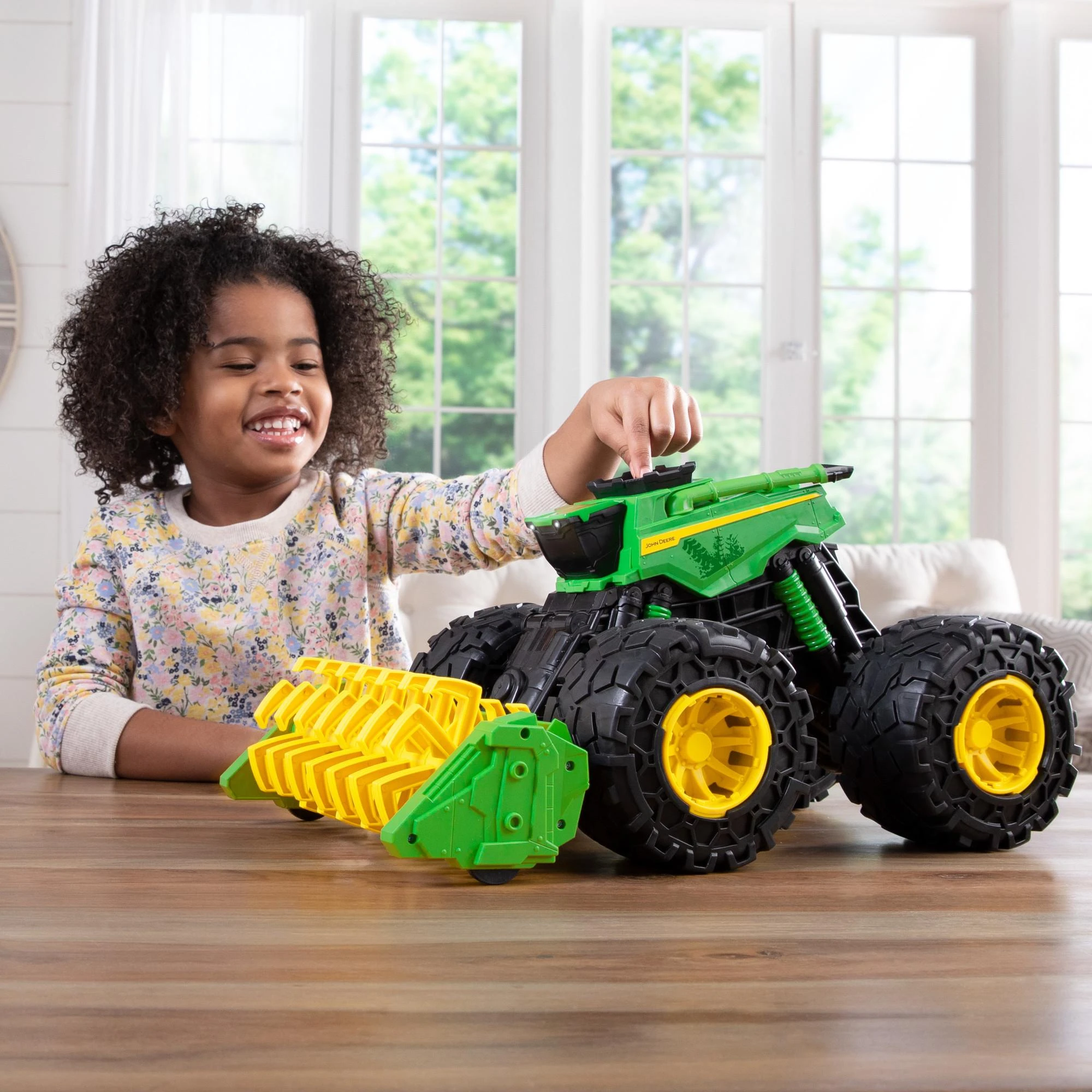 Tomy JOHN DEERE kombainas Super Scale, 47329