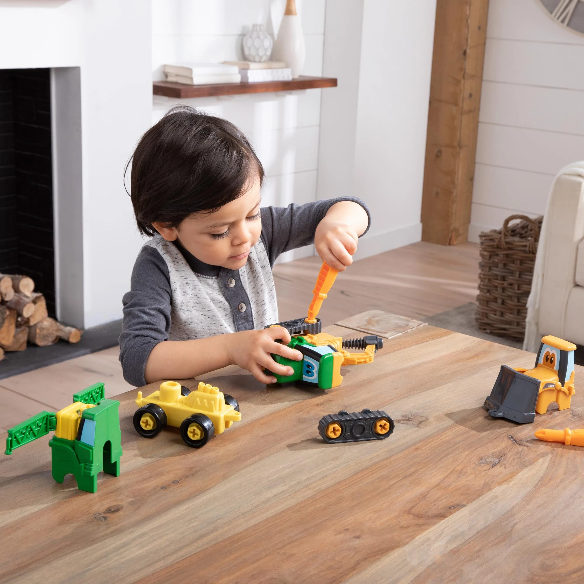 Tomy JOHN DEERE traktorius Build A Buddy Sprayer, 47277