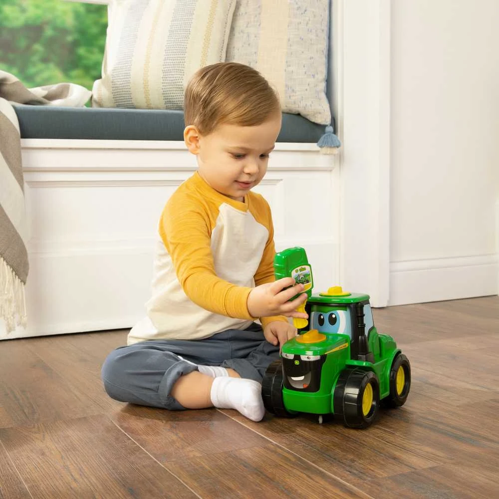 Tomy John_Deere Žaislinis traktorius John Deere KEY N GO JOHNNY 47500