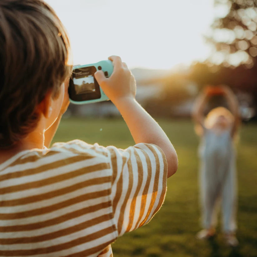 KIDYWOLF vandeniui atsparus skaitmeninis fotoaparatas KIDYCAM, rožinis