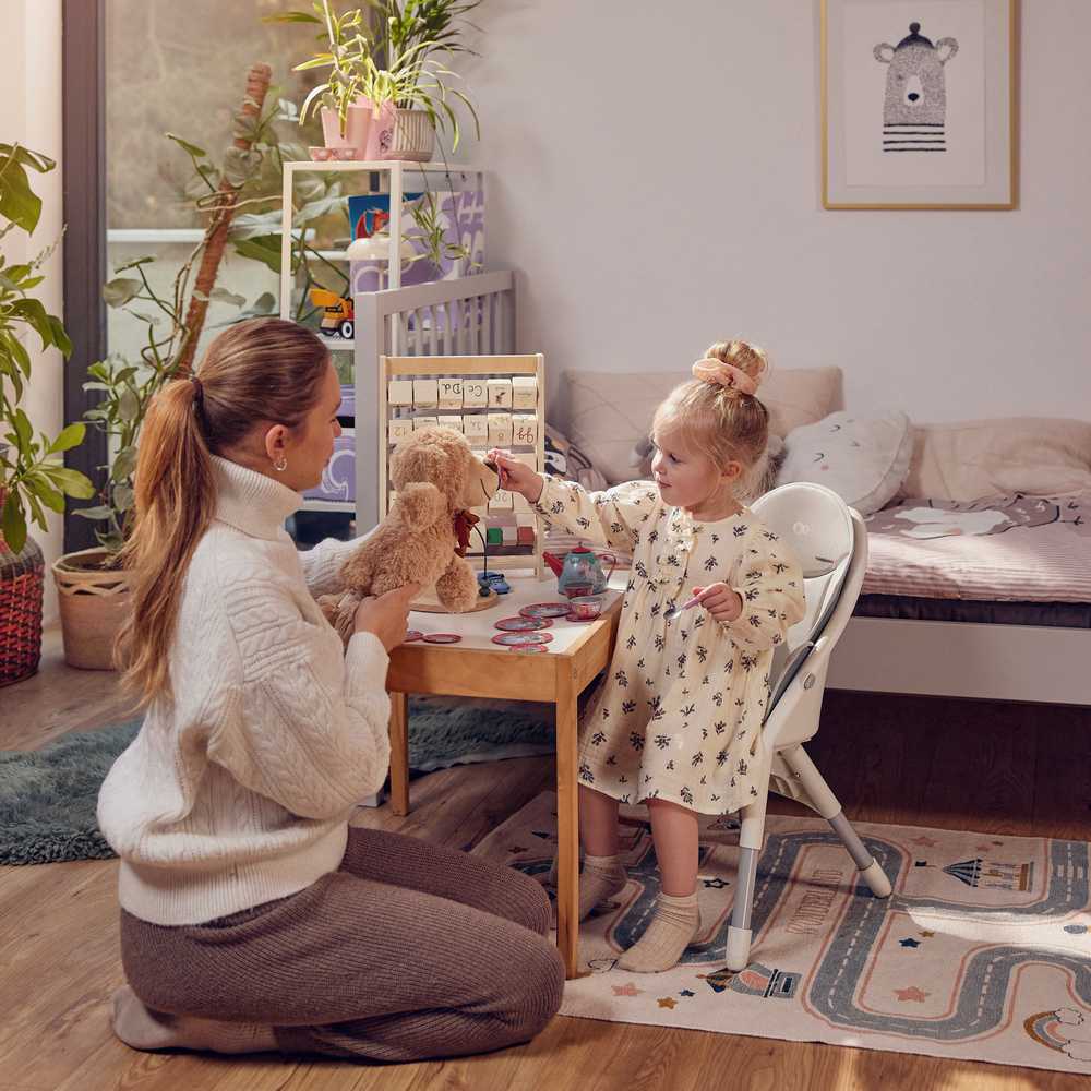 Kinderkraft Maitinimo kėdutė Kindekraft Dinnly, Pilkas