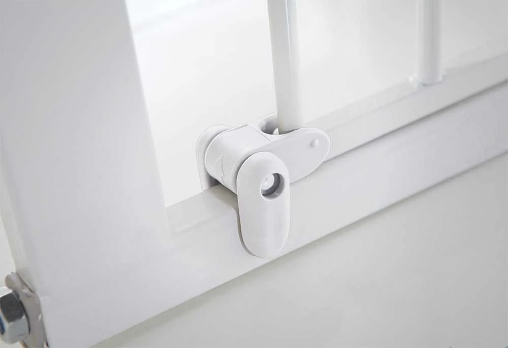 MUNCHKIN saugos varteliai Maxi- Secure Pressure Fit Gate 0-24m 011446