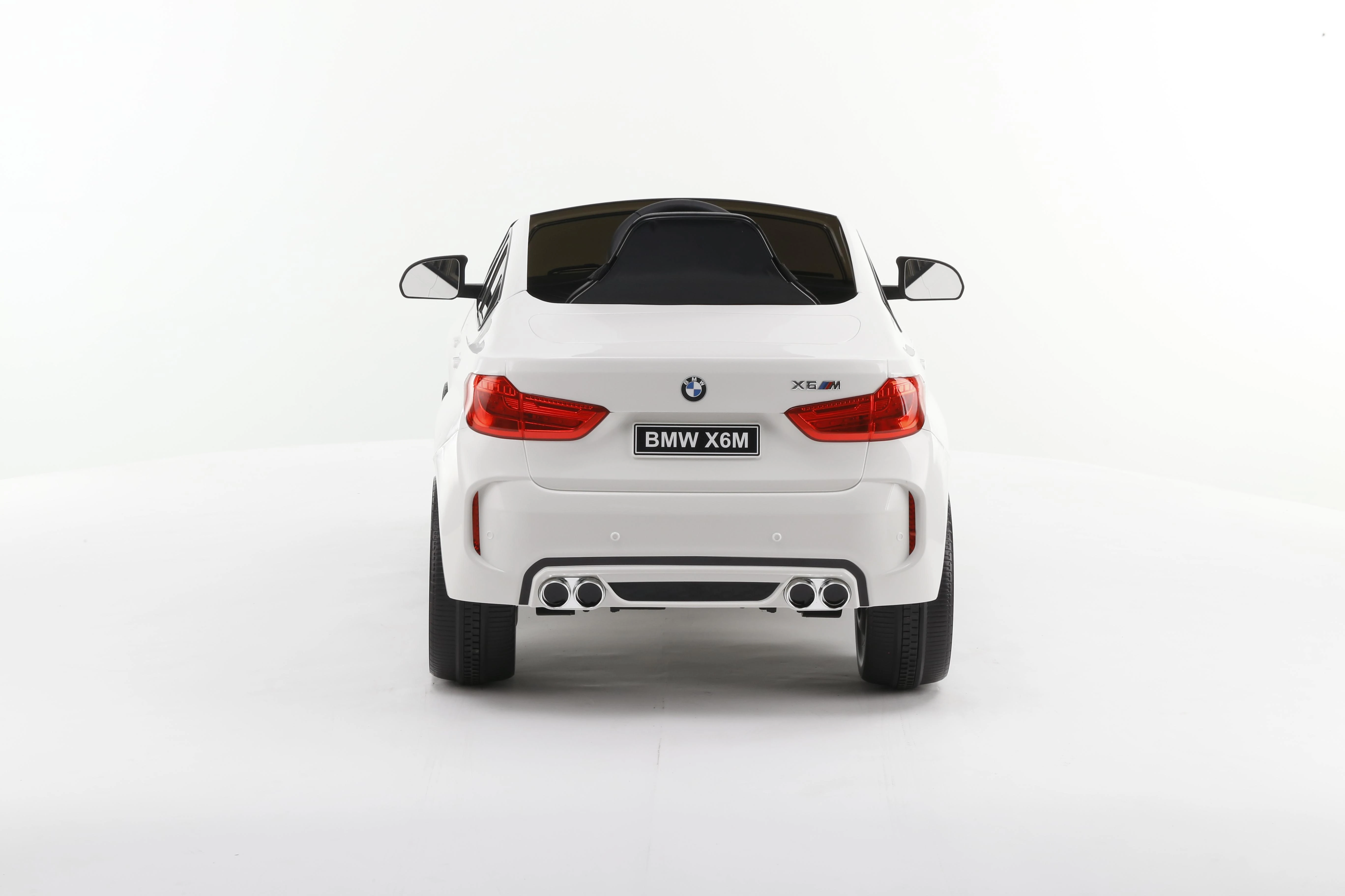 OCIE elektromobilis BMW X6M, baltas, 8010253-2R