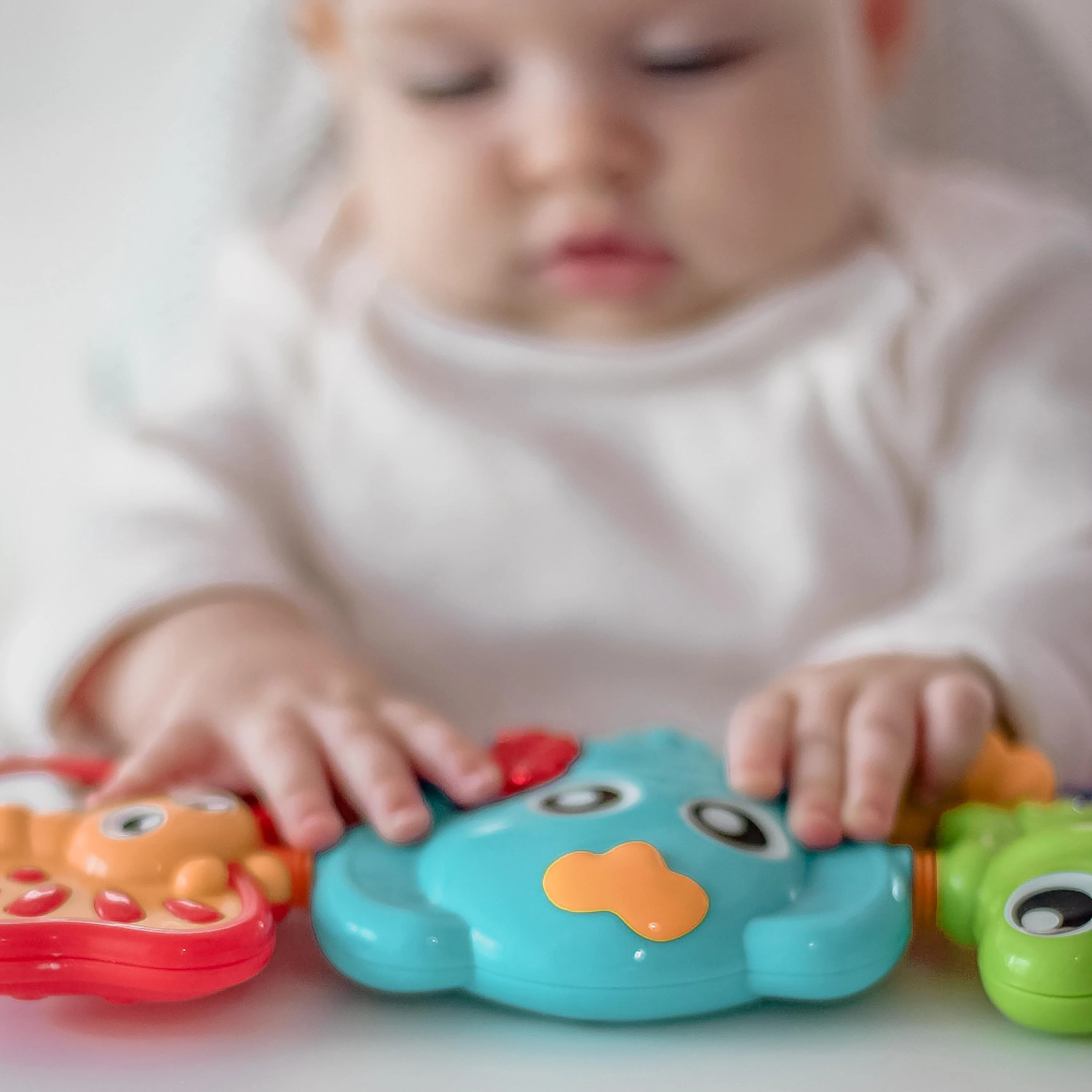 PLAYGRO muzikinis vežimėlio žaislas Travel Trio Musical, 0186984
