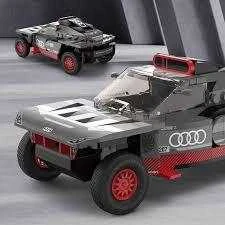 RASTAR 1:30 surenkamas automodelis Audi RS Q e-tron, 10120