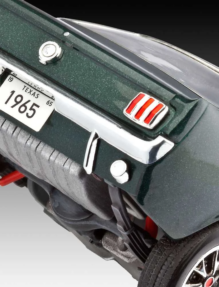 REVELL 1965 Ford Mustang 2+2 Fastback automodelis, 67065