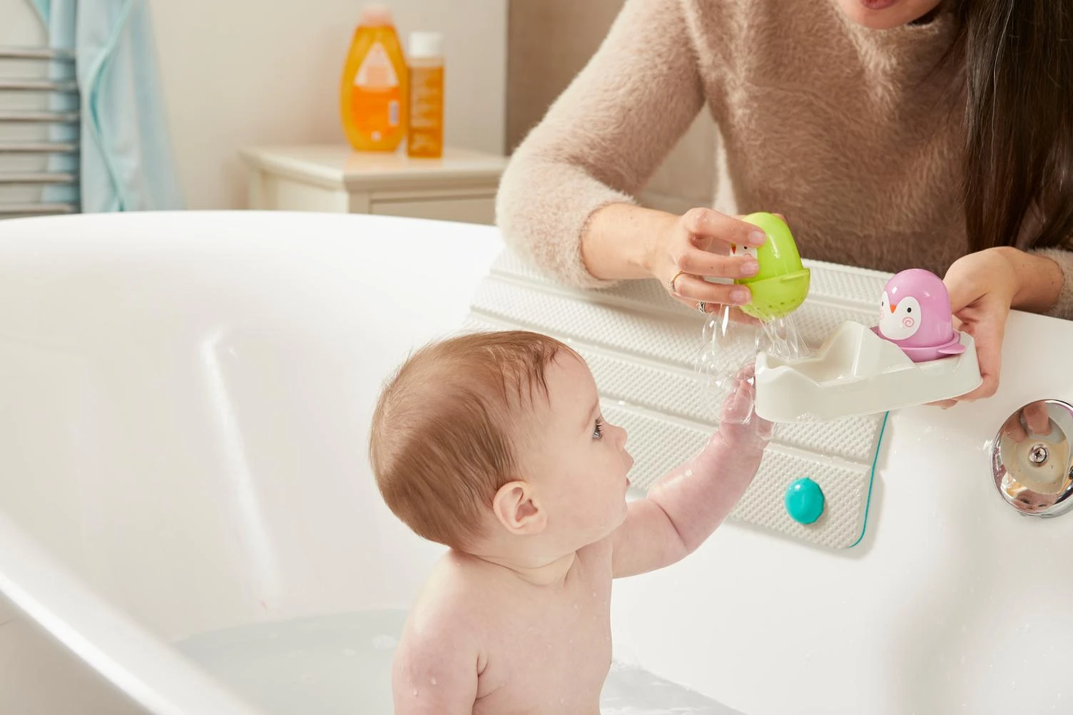 TOMMEE TIPPEE vonios žaislai Bubble Blowers, 491011