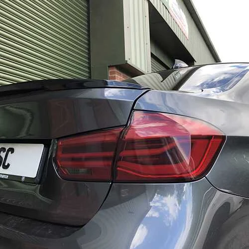 Priekinių žibintų tamsinimo plėvelė "Juoda" 50% 1.22m pločio 1m ilgio