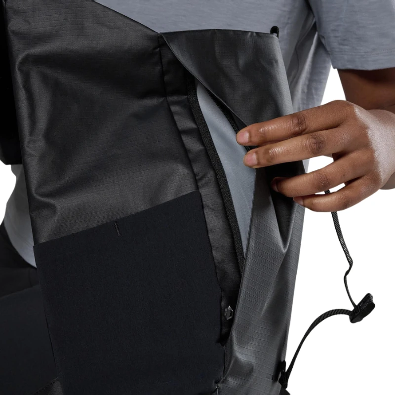 Kuprinė Montane Transition Pack 18L - Juoda
