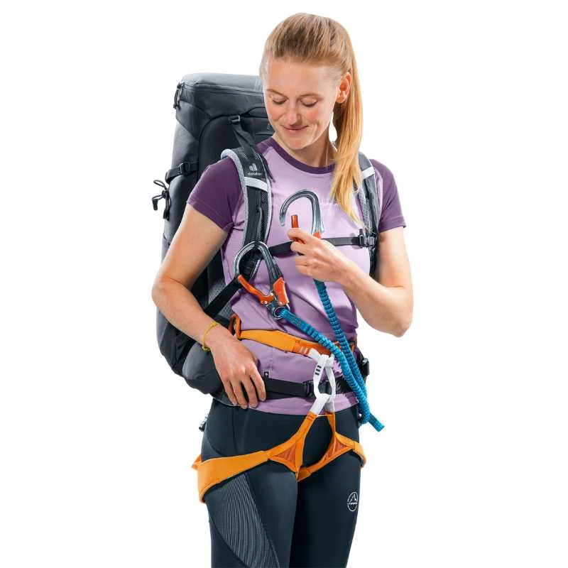 Moteriška turistinė kuprinė Deuter Trail 28 SL - Juoda
