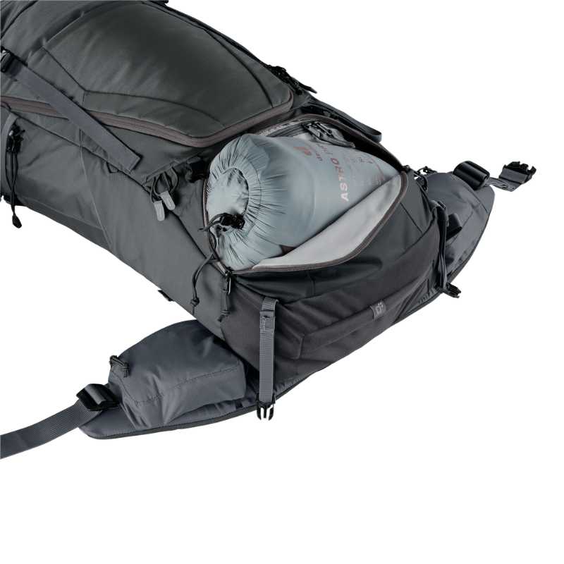 Turistinė kuprinė Deuter Futura Air Trek 45 +10 SL - Juoda