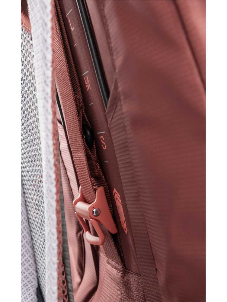 Turistinė kuprinė Deuter Futura Air Trek 45 +10 SL - Juoda
