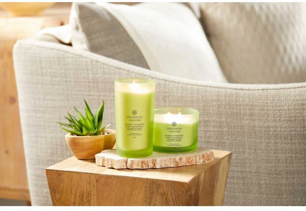 Chesapeake Bay Candle 3 dagčių žvakė –Awaken & Invigorate (Lemongrass Eucalyptus)