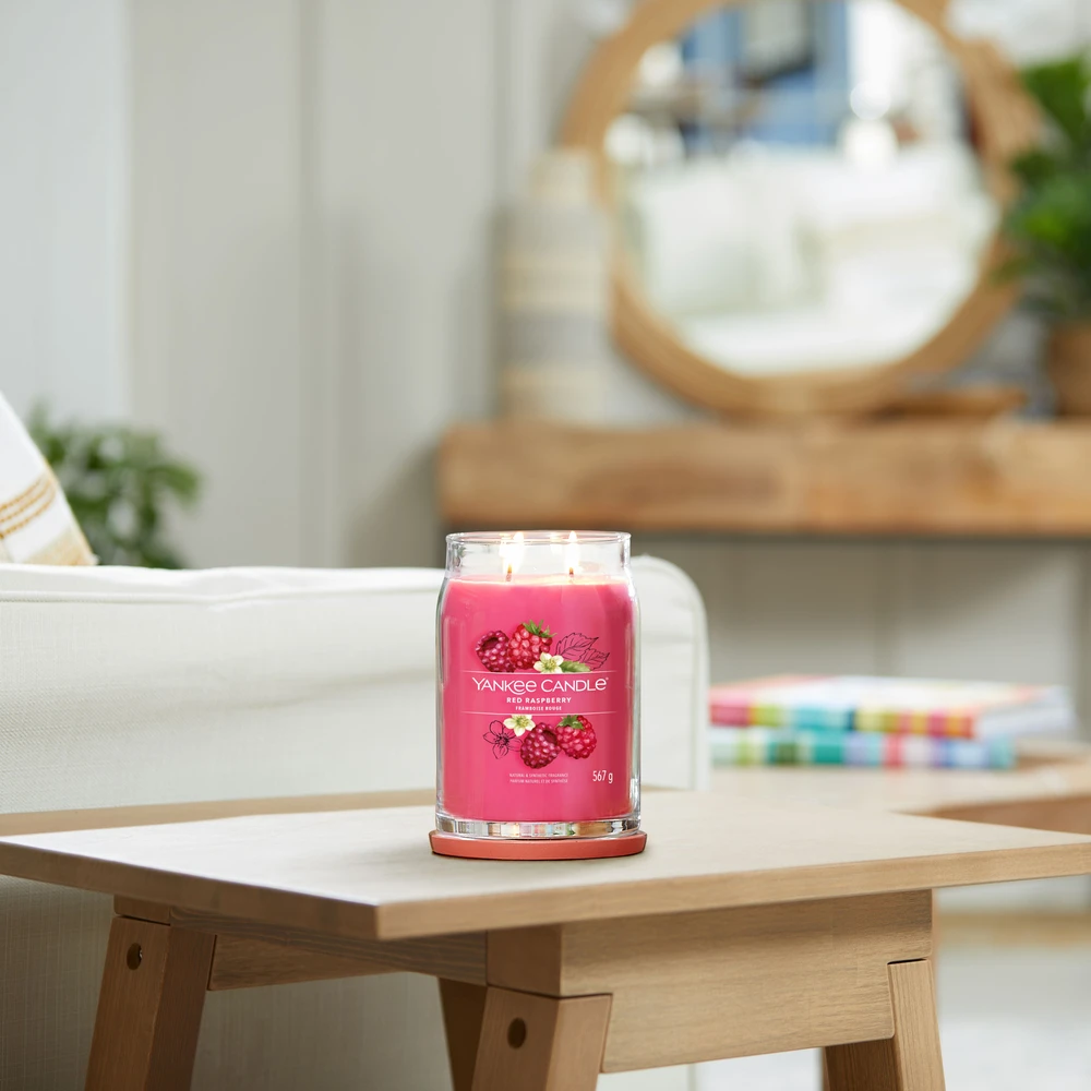 Yankee Candle Aromatinė žvakė "Signature" didelė stiklinė Raudonoji avietė 567 g
