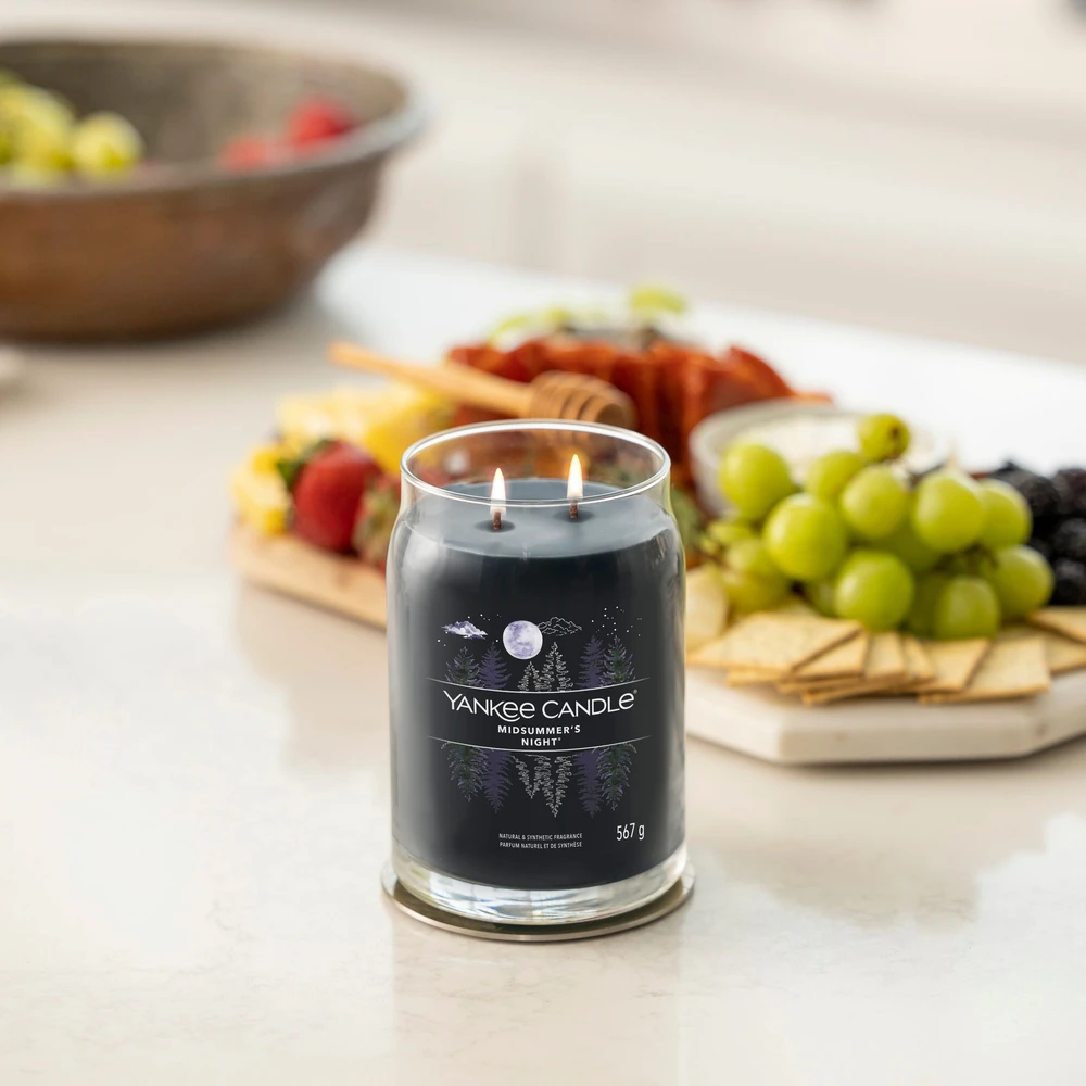 Yankee Candle Aromatinė žvakė Signature large glass Midsummer´s Night 567 g