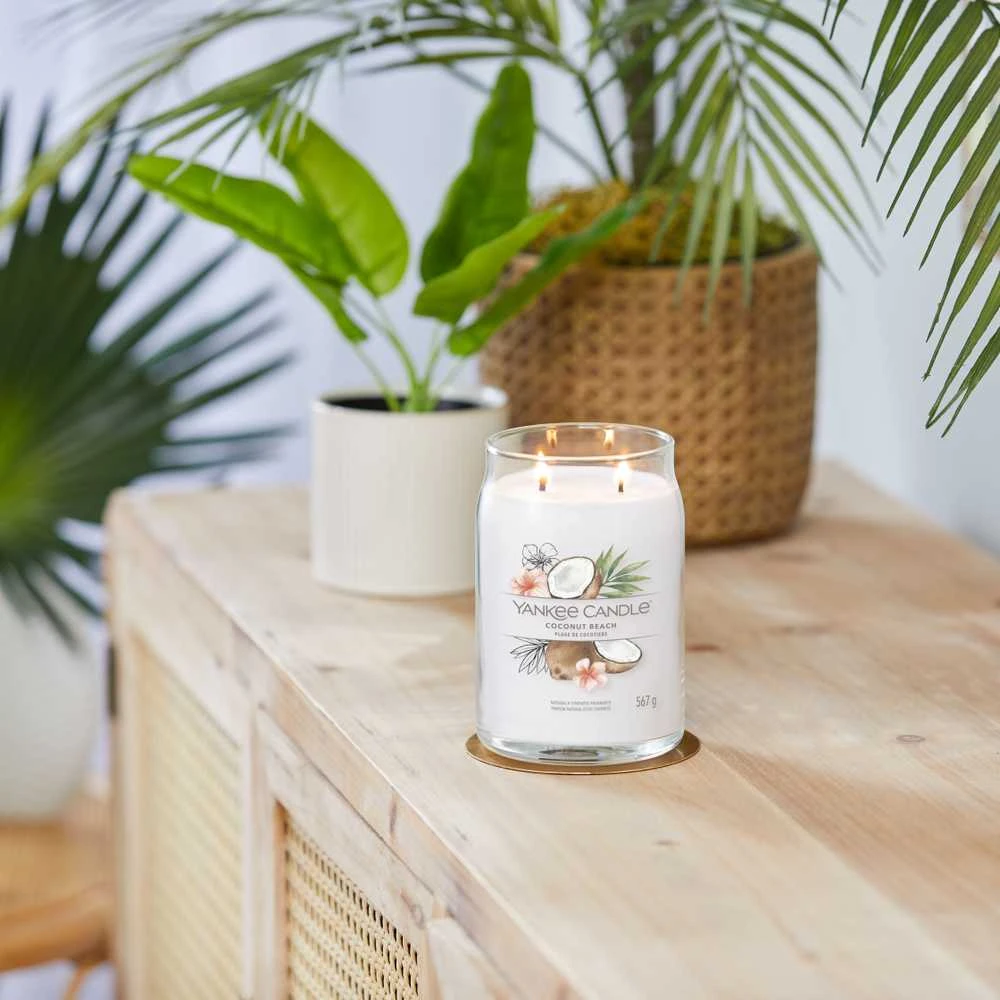 Yankee Candle Aromatinė žvakė Signature glass large Coconut Beach 567 g