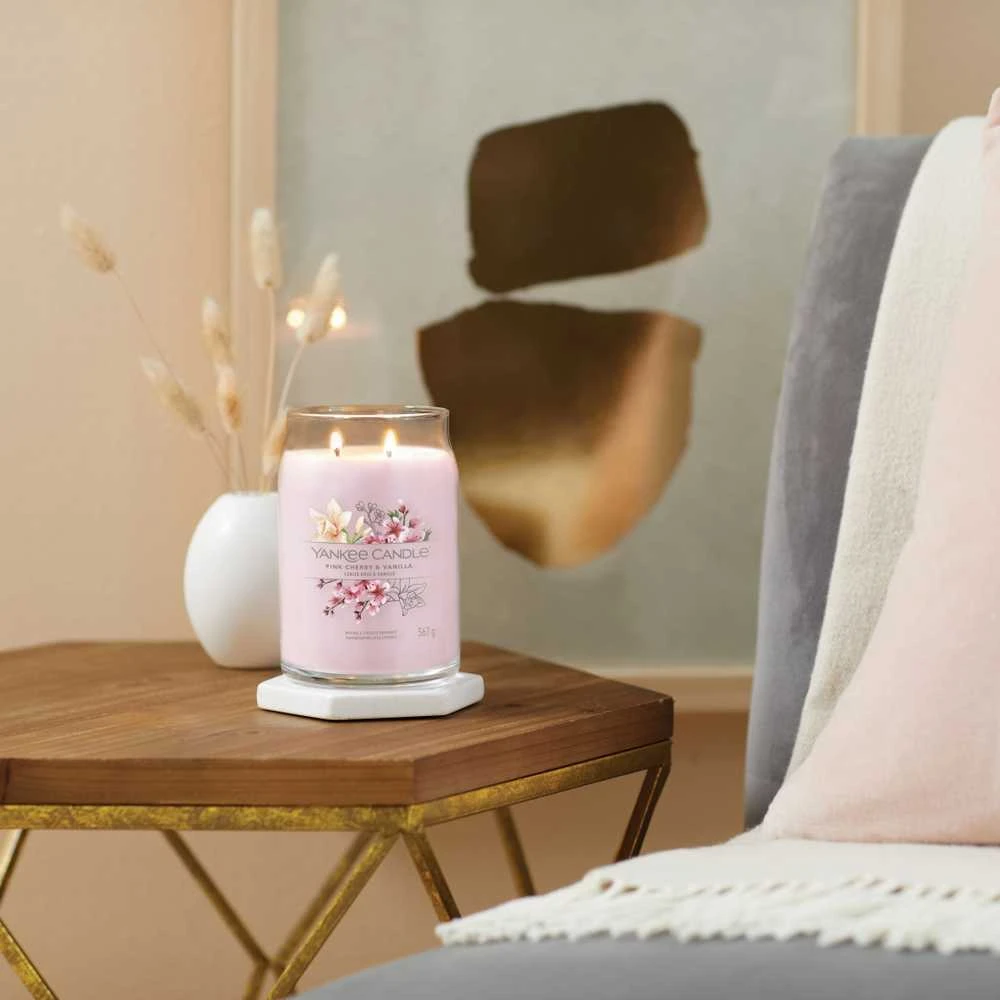 Yankee Candle Aromatinė žvakė "Signature large glass Rožinė Cherry - Vanilla" 567 g