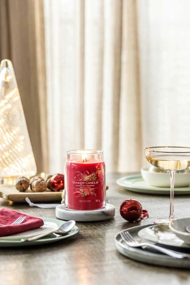 Yankee Candle Putojantis cinamonas 567 g