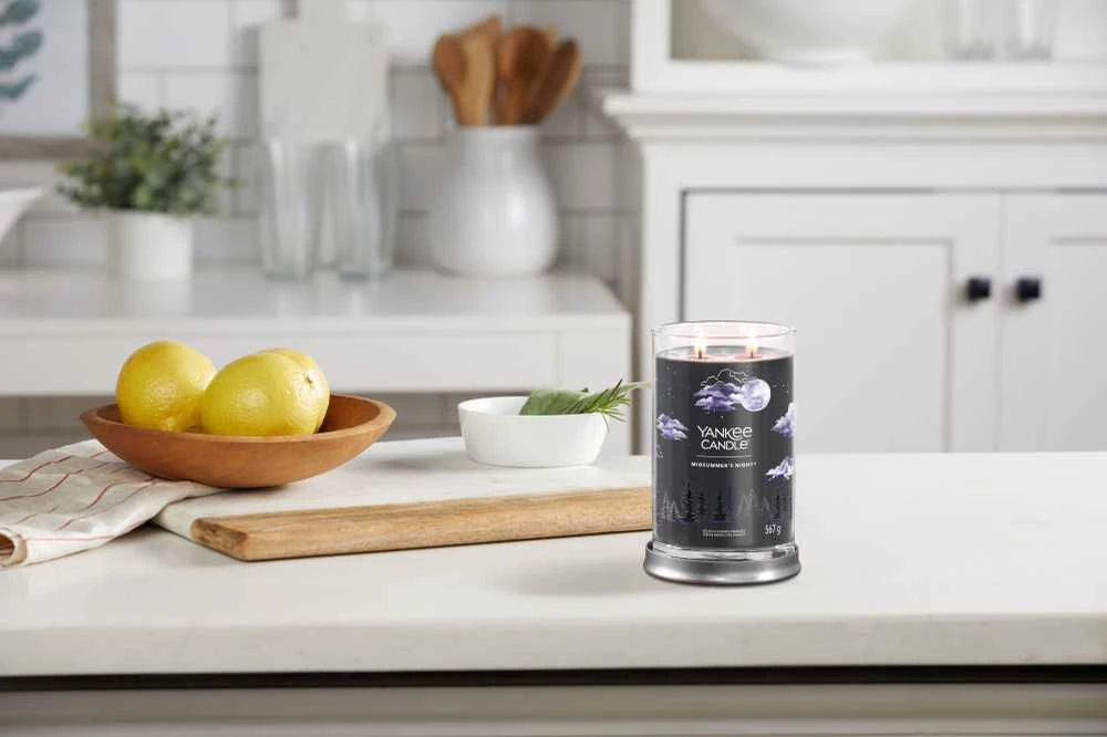 Yankee Candle Aromatinė žvakė Signature tumbler large Midsummer´s Night 567 g