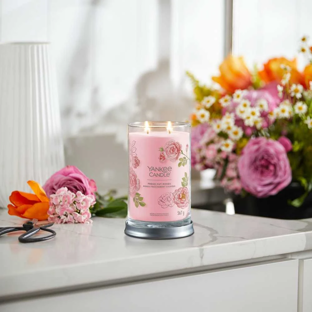 Yankee Candle Aromatinė žvakė Signature tumbler large Fresh Cut Rose s 567 g