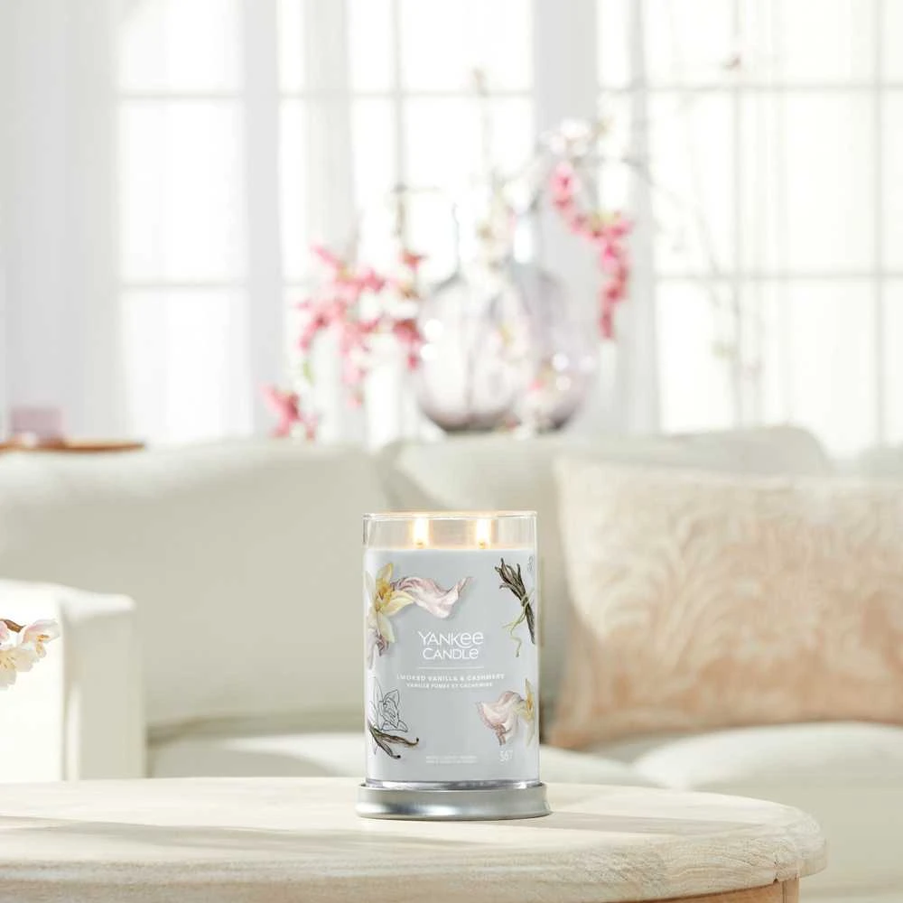 Yankee Candle Aromatinė žvakė Signature tumbler large Smoked Vanilla - Cashmere 567 g