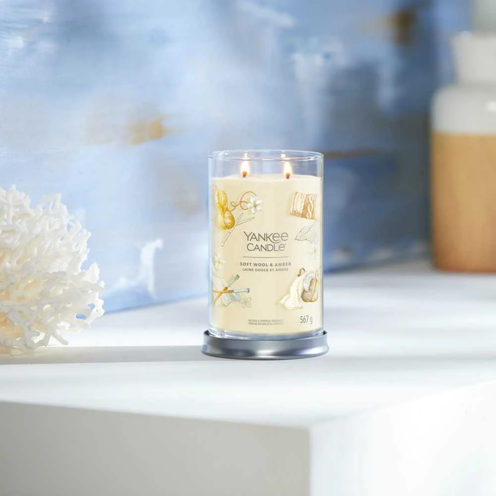 Yankee Candle Aromatinė žvakė Signatūrinis indelis didelis Soft Wool - Amber 567 g
