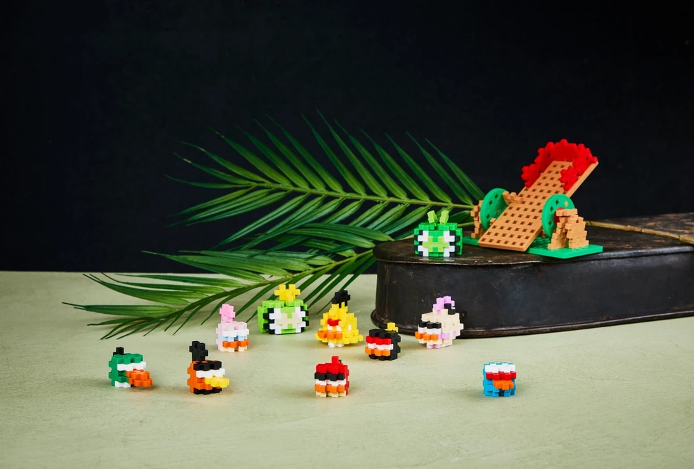 Plus Plus konstruktorius Angry Birds Katapultos smūgis