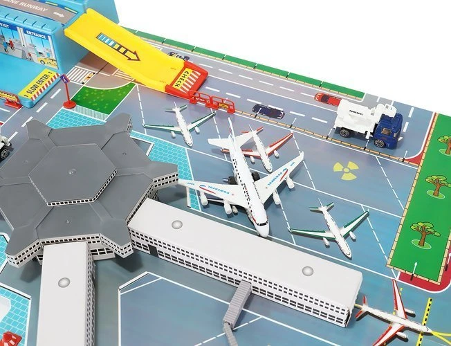 Lavinamasis Žaidimų Kilimėlis 95x60 cm. su priedais "Airport"