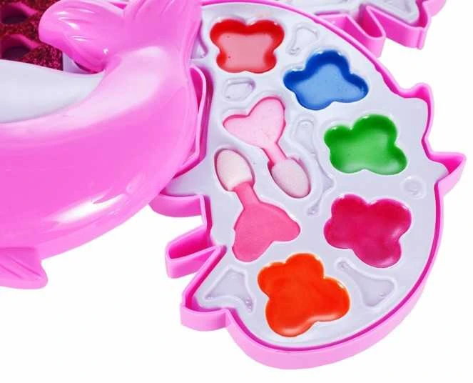Vaikiškos kosmetikos rinkinys " DELFINAS "