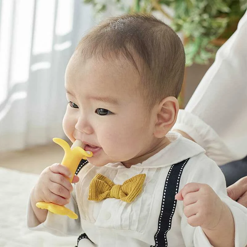 Kramtukas kūdikiams EDISONmama banano formos