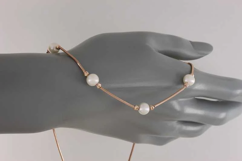 Auksinė grandinėlė su perlais Brasco 56663
