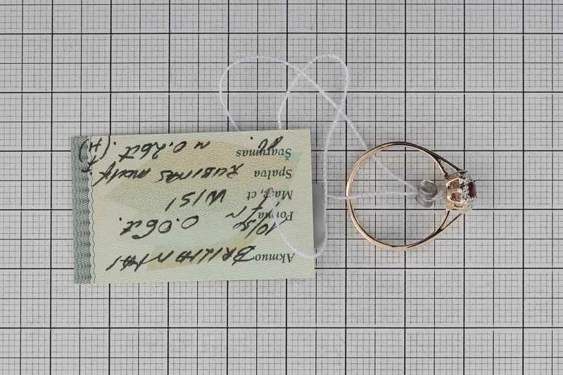 Auksinis žiedas su rubinu ir briliantais Brasco 6773