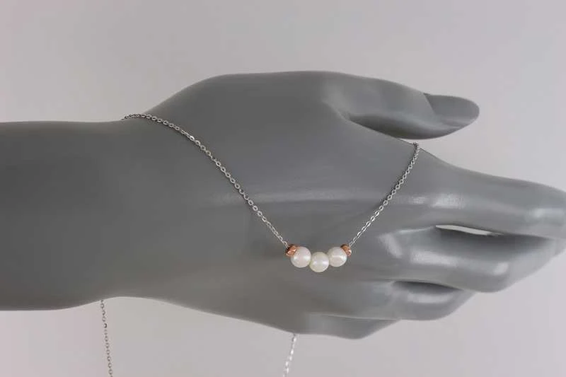 Sidabrinė grandinėlė su perlais Brasco 55698