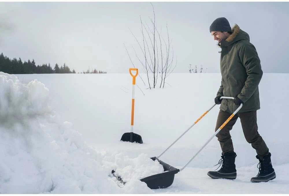 Fiskars sniego stūmiklis SnowXpert 1003470