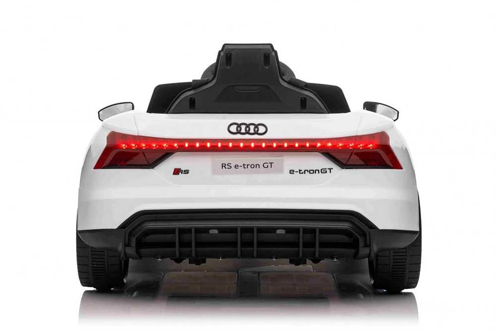 Ramiz Elektrinė mašina vaikams Audi RS E-Tron GT baltos spalvos