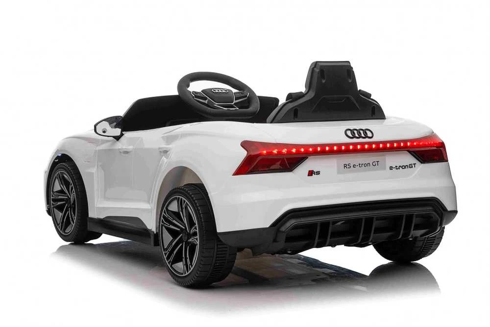 Ramiz Elektrinė mašina vaikams Audi RS E-Tron GT baltos spalvos