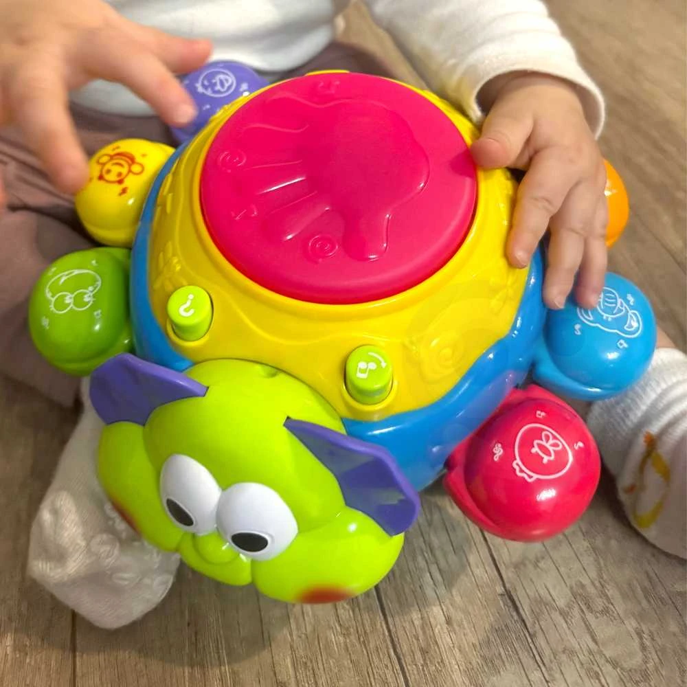 Woopie Baby Woopie interaktyvus žaislas, skirtas šliaužti ladybug