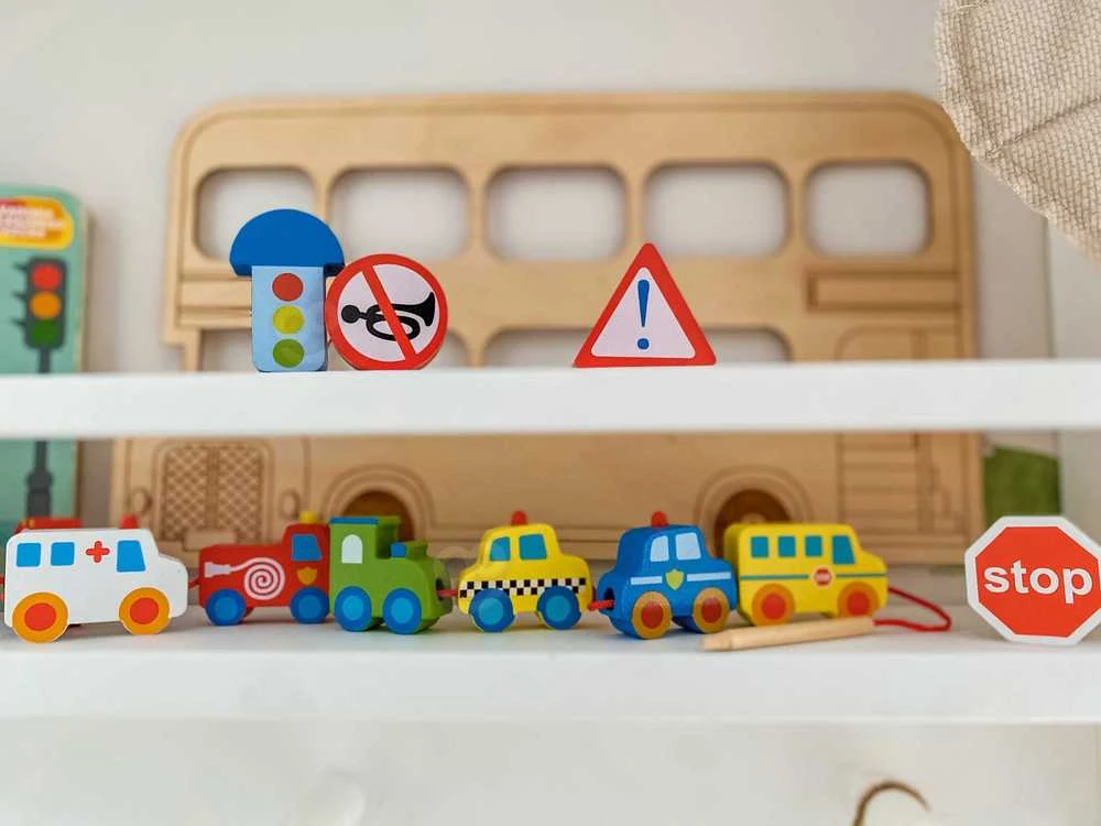 Medinė vėrimo lavinimo priemonė Woopie Žalias Transporto priemonės