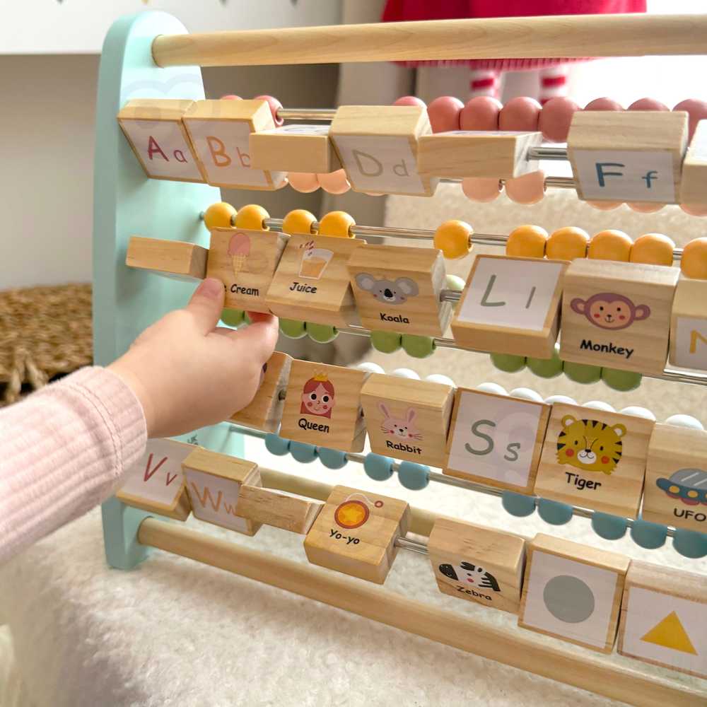Tooky Toys Medinis dvipusis skaitliukas su abėcėle ir paveikslėliais