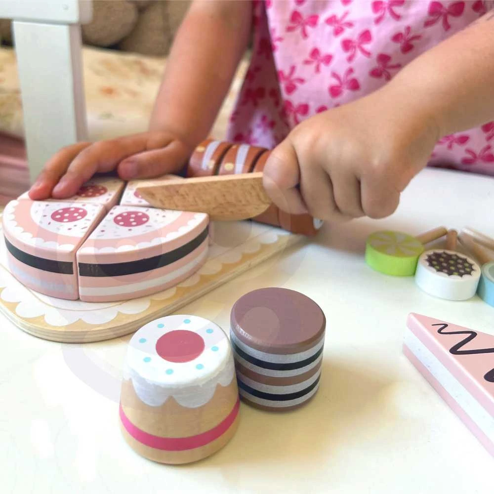 Tooky Toys Medinis saldumynų rinkinys TOOKY TOY Sweet Cake 34vnt