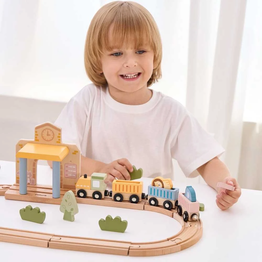 Viga Toys PolarB Medinis Geležinkelio Rinkinys 30 vnt.