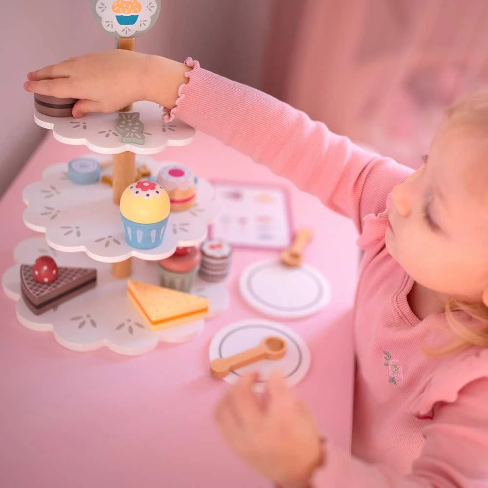 Tooky Toys Medinis trijų aukštų saldumynų stovas su keksiukais TOOKY TOY