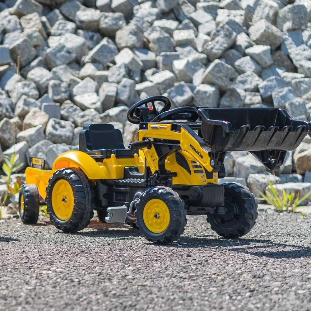 Minamas traktorius ekskavatorius su priekaba ir kaušu FALK Komatsu
