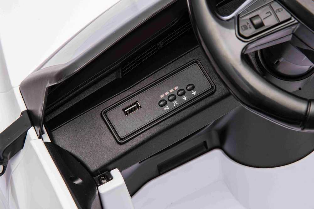 Ramiz Sp. z o.o. Važiuoklė Audi SQ8 Baltas